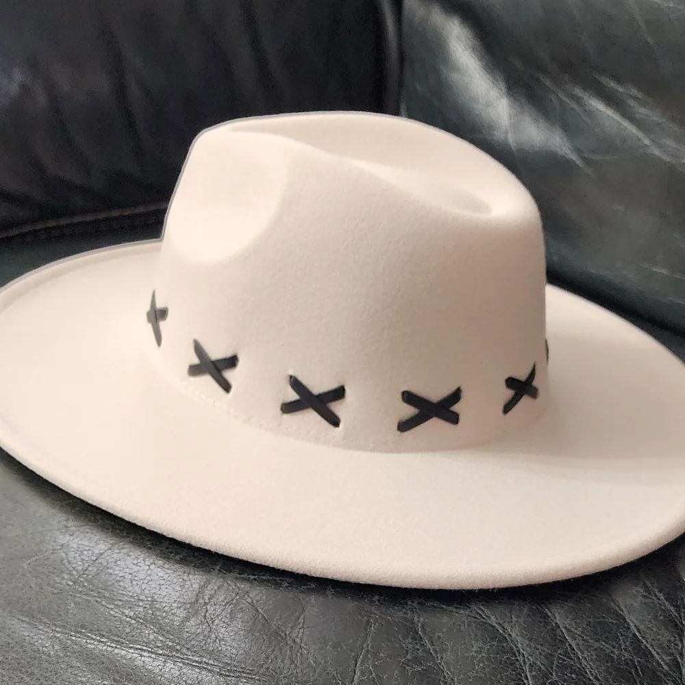 Buckle Cream Hat with Black Accents - Picture 2 of 7